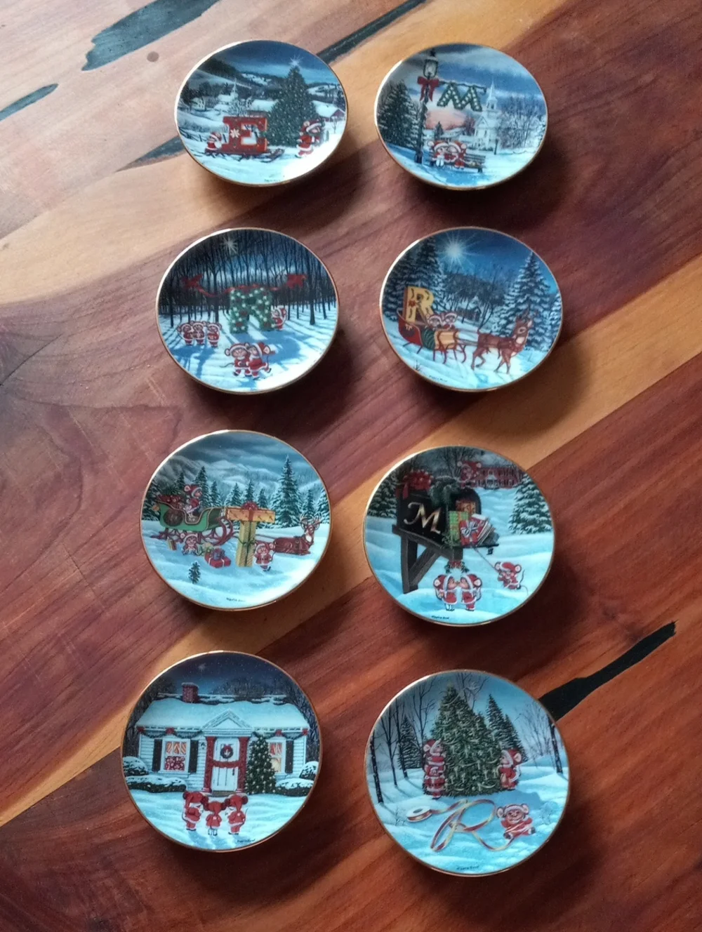 The Bradford Exchange A Merry Little Christmas Collector Plates - Winter Scenery